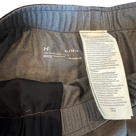 Under Armour HeatGear Womens Loose Fit Training Running Shorts Gray Black XL NWT - Picture 4 of 6